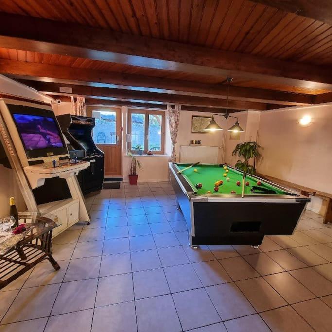 Gite Eglantine 2 à 6 personnes avec SPA DANS RESIDENCE Ventron Exterior foto